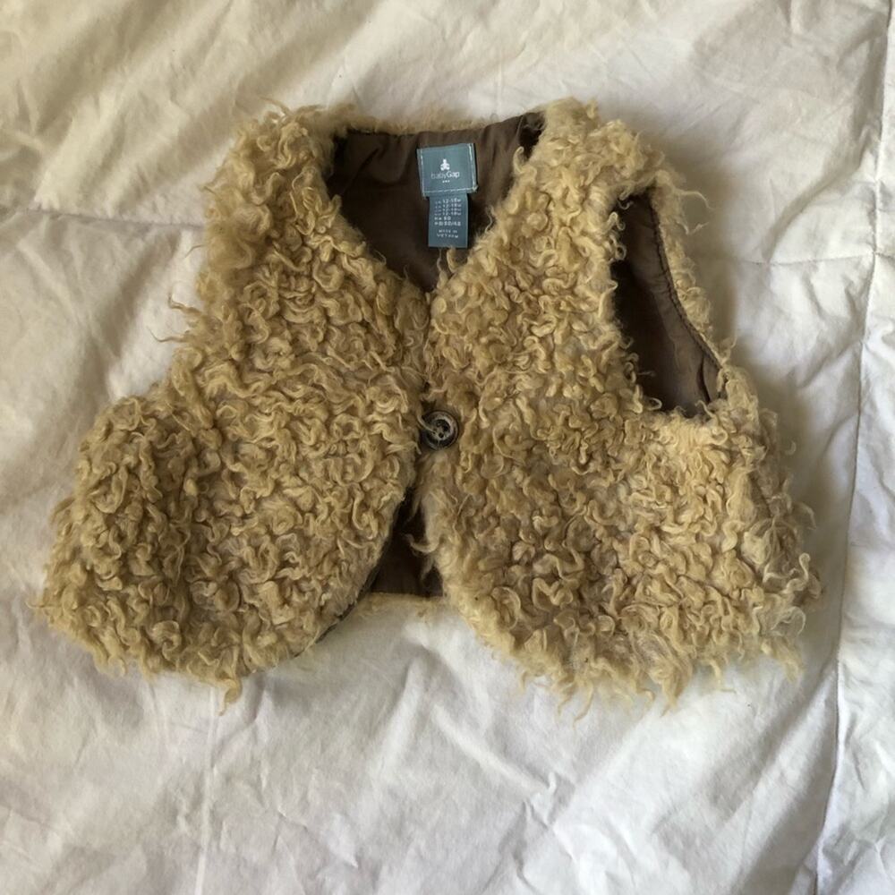 Gap Infant Sherpa Vest Tan 12-18 Months